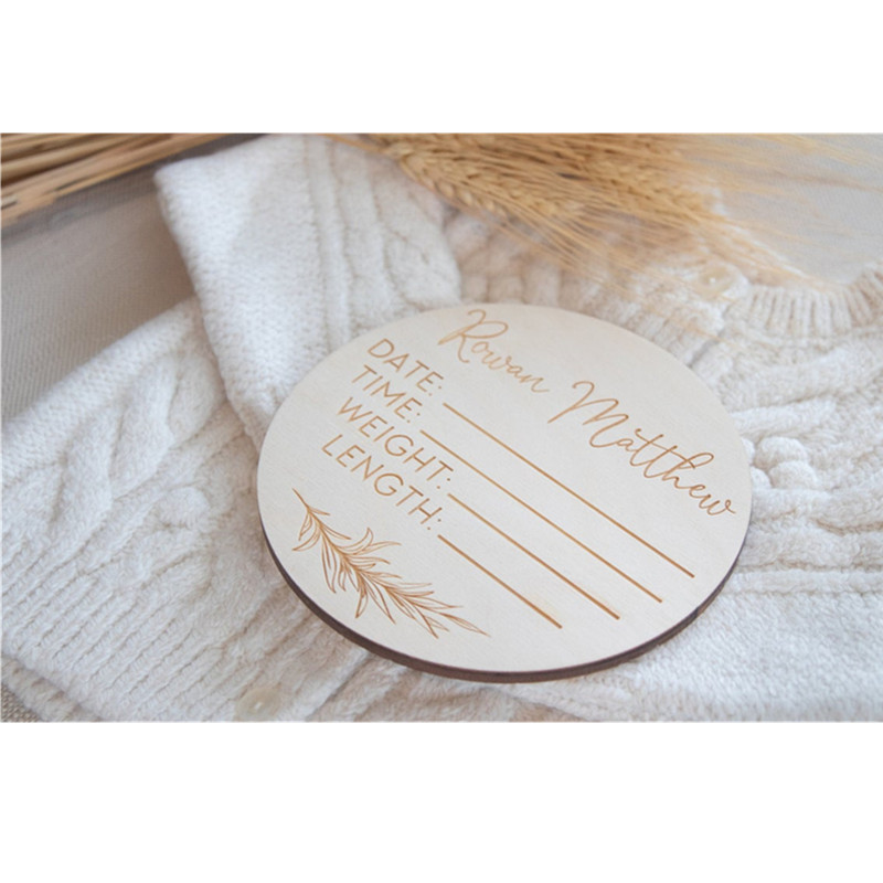 Wooden baby name sign Personal - Baby Nursery Hospital recension och pris