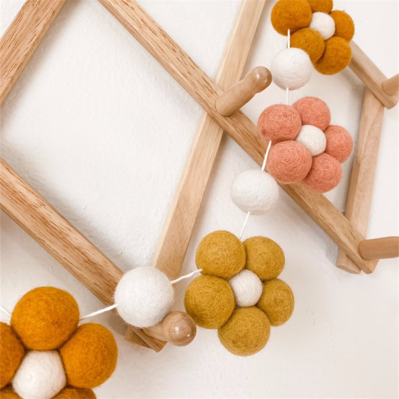 Handmade Felt Daisy Wreath Boh - Baby Nursery Garland recension och pris
