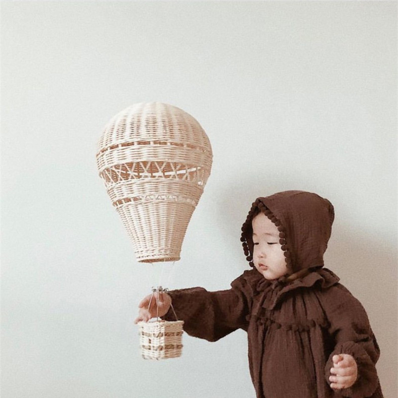 Hot Air Balloon Chandelier LED - Baby Nursery Knobs recension och pris
