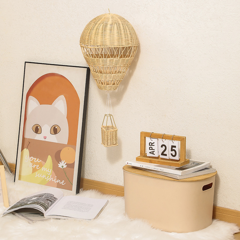 Handmade Rattan Hot Air Balloo - Baby Nursery Knobs recension och pris