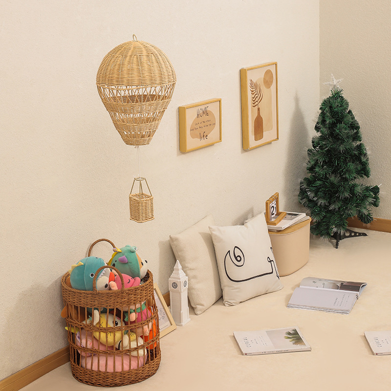 Handmade Rattan Hot Air Balloo - Baby Nursery Knobs recension och pris