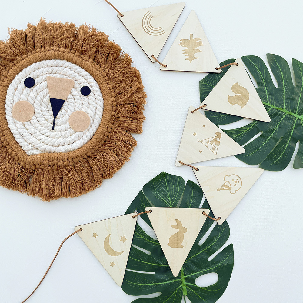 Nordic Wooden Triangle Flag Wa - Baby Nursery Garland recension och pris
